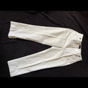 White House Black Market *Hot* white cropped pants